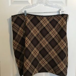 Brand new, never worn brown plaid skirt!